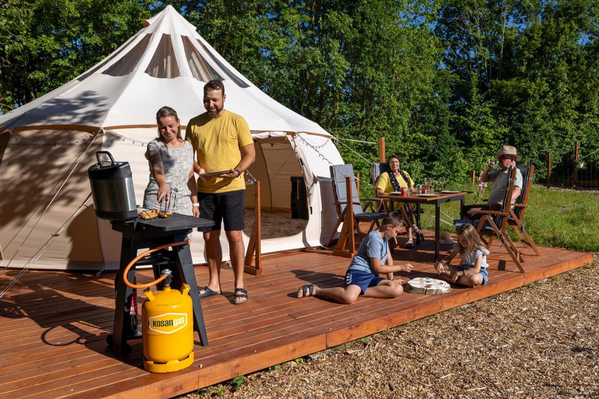 Holmegaard Vin Og Glamping Hotel Dannemare Exterior photo